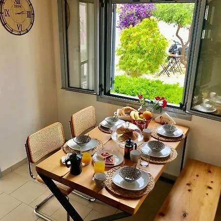 Elena - Private In The Heart Of Nature * ハニア