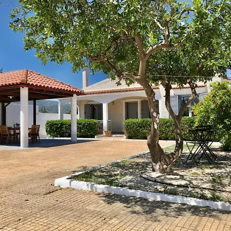 Elena - Private In The Heart Of Nature * La Canea