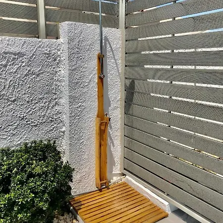 Elena - Private In The Heart Of Nature ハニア