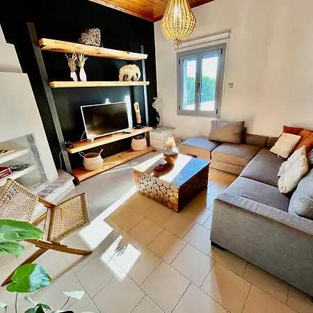 Elena - Private In The Heart Of Nature *