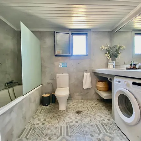 Elena - Private In The Heart Of Nature Ханья