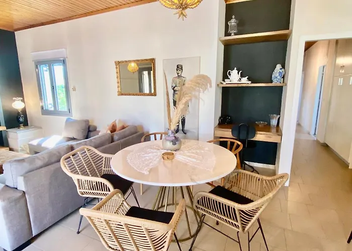 Elena - Private In The Heart Of Nature *