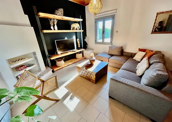 Elena - Private In The Heart Of Nature *