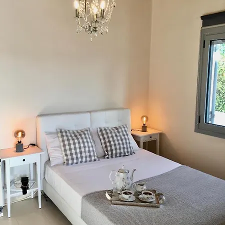 Elena - Private In The Heart Of Nature *